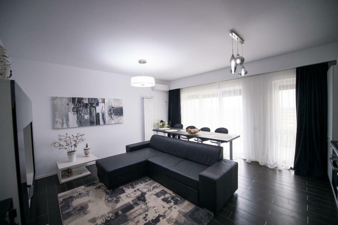Apartel Black & White Năvodari المظهر الخارجي الصورة